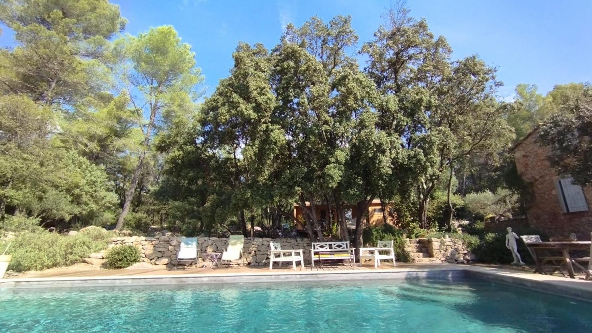 Entrecasteaux La Bergerie Des Colles B&B 외부 사진