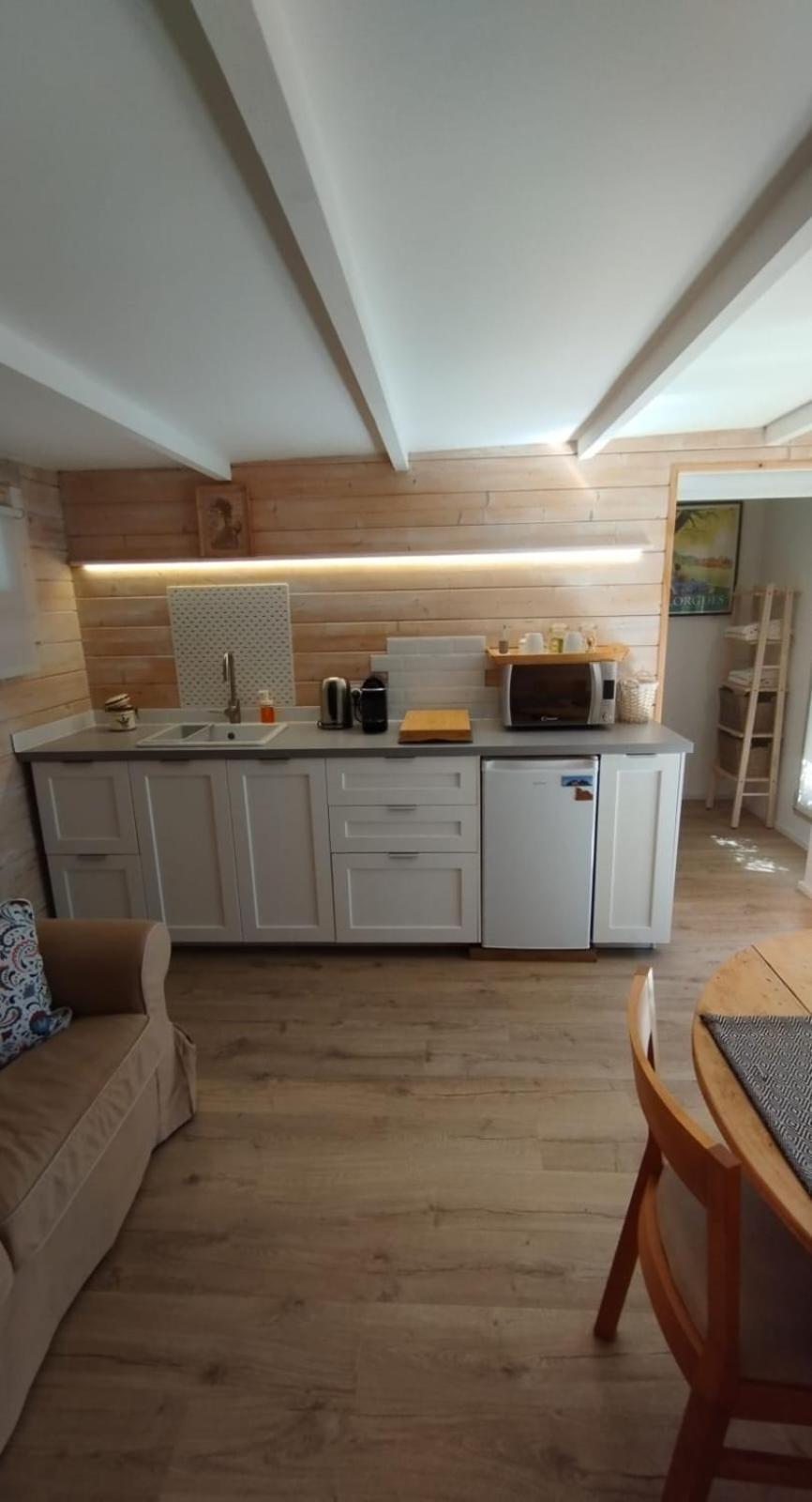 Entrecasteaux La Bergerie Des Colles B&B 외부 사진
