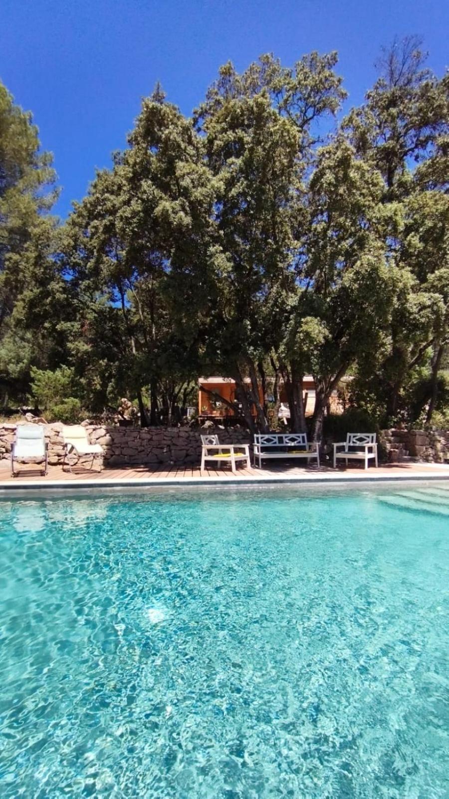 Entrecasteaux La Bergerie Des Colles B&B 외부 사진